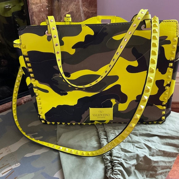 VALENTINO GARVANI ROKSTUD CAMO Handbag Tote Medium !!! - Picture 3 of 12